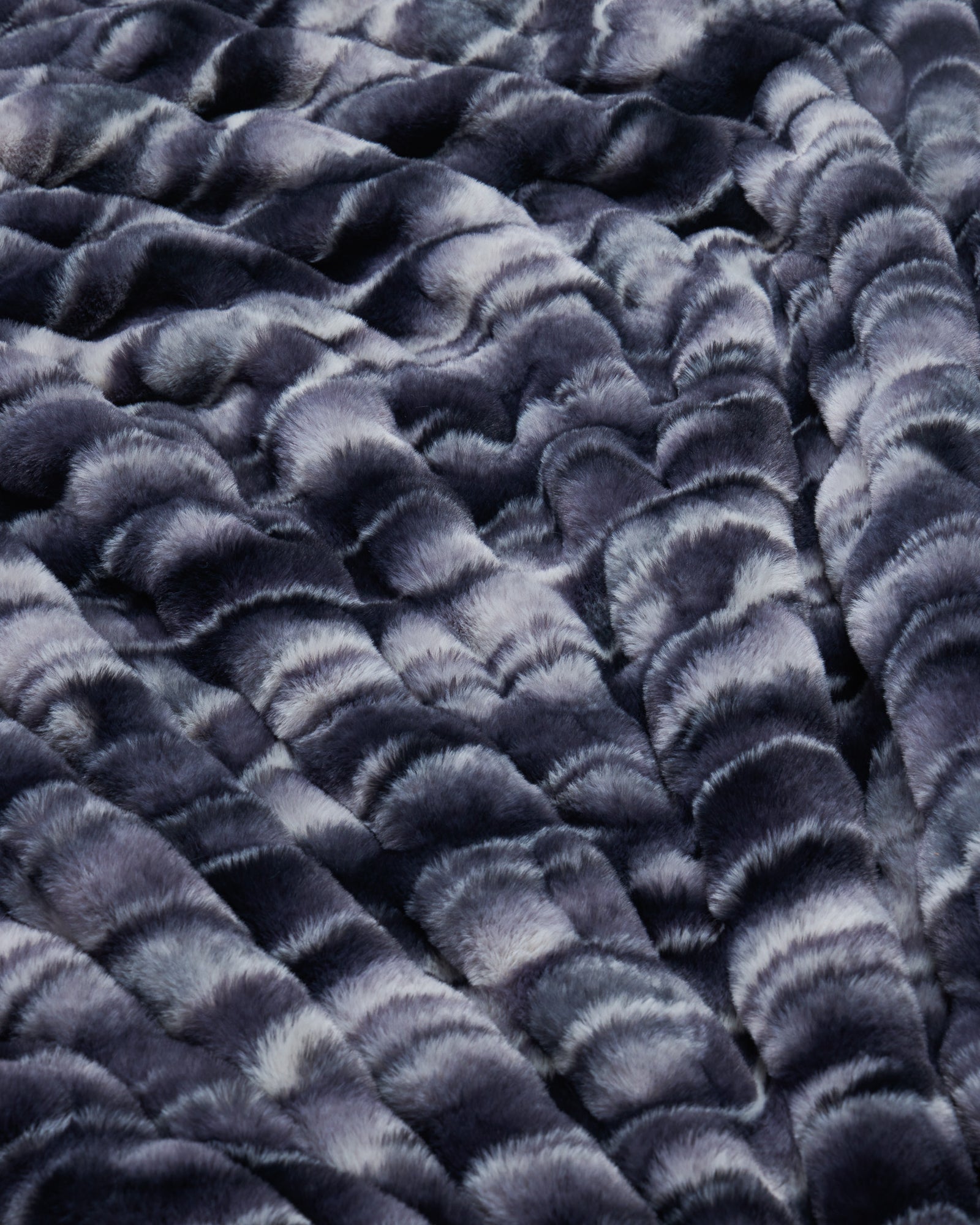 No. 013 Charcoal Wash